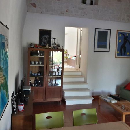 Fra Il Glicine E Il Sambuco Villa Monopoli Bagian luar foto