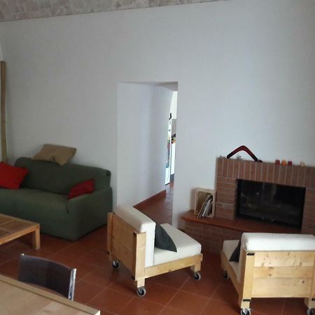 Fra Il Glicine E Il Sambuco Villa Monopoli Bagian luar foto